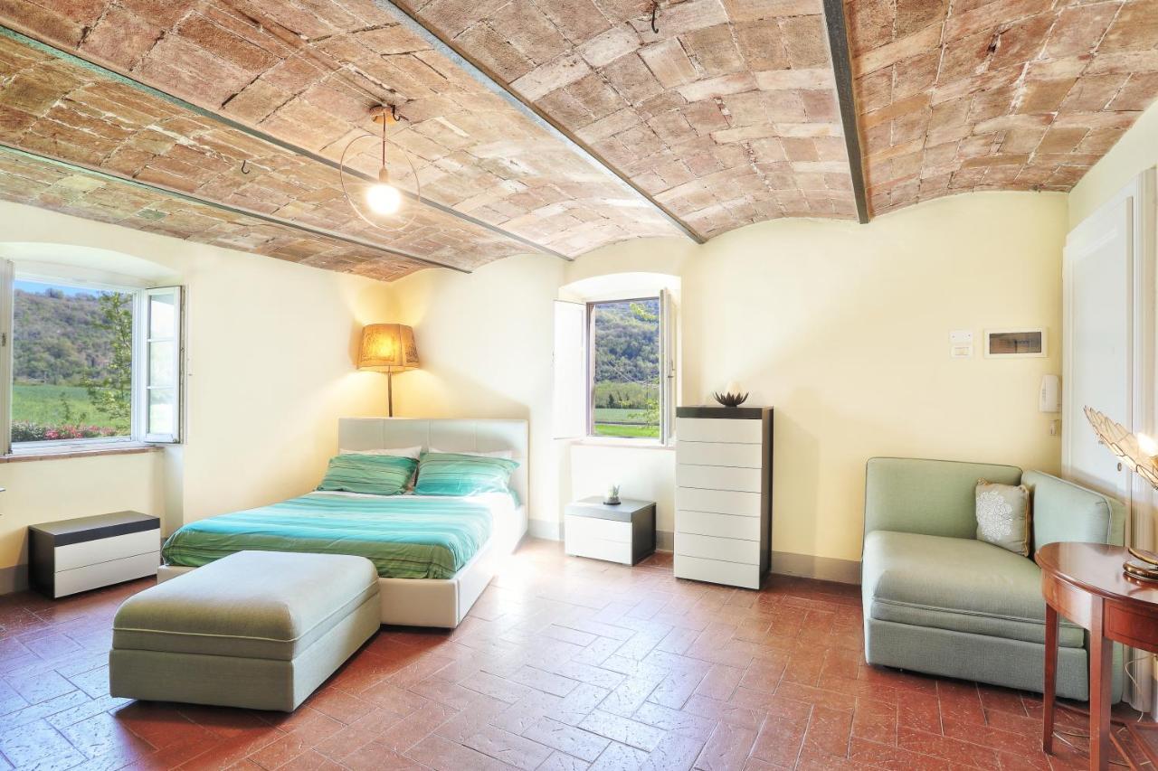 Baciano Azienda Agrituristico Venatoria Capolona Exterior foto