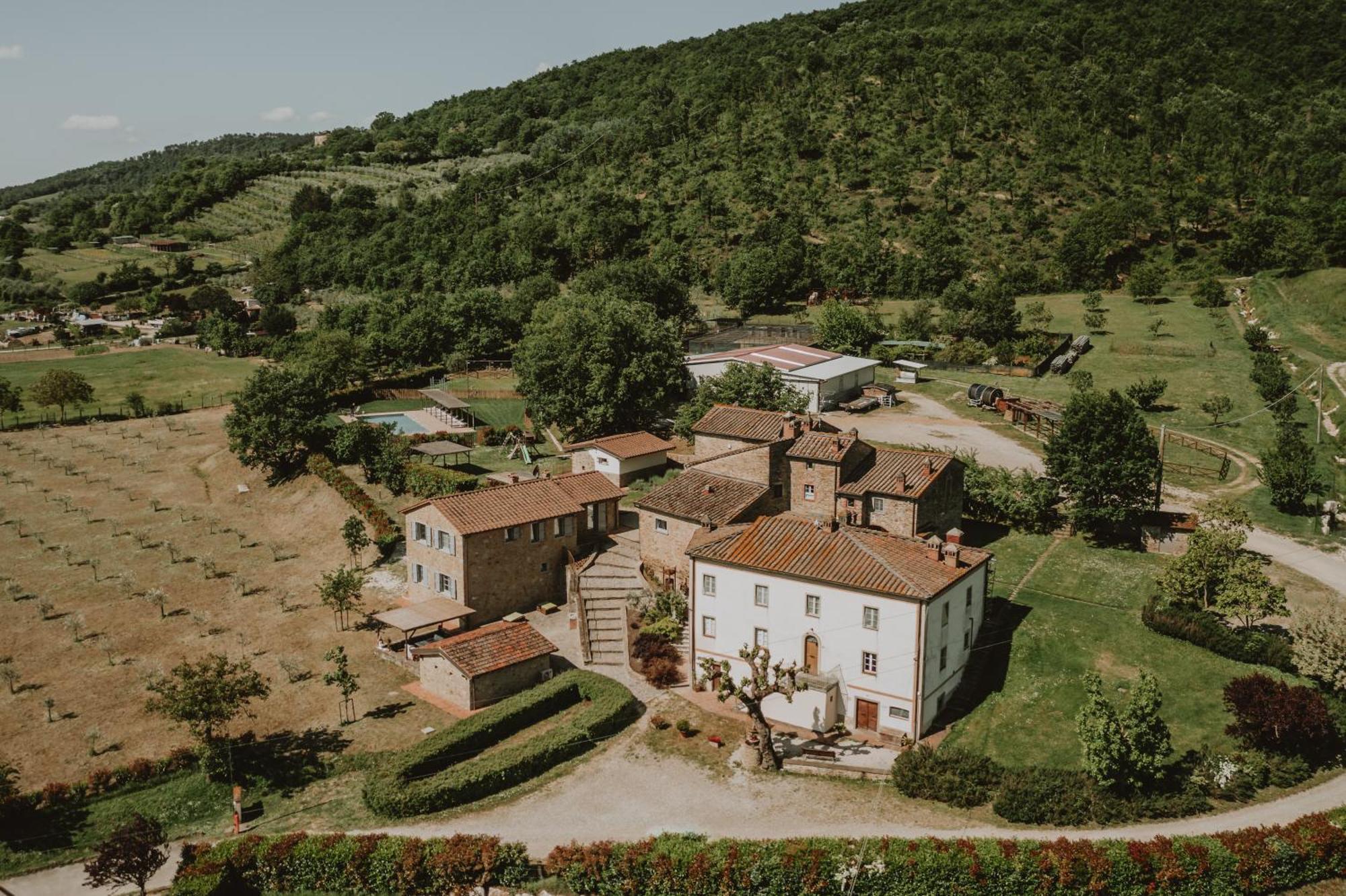 Baciano Azienda Agrituristico Venatoria Capolona Exterior foto